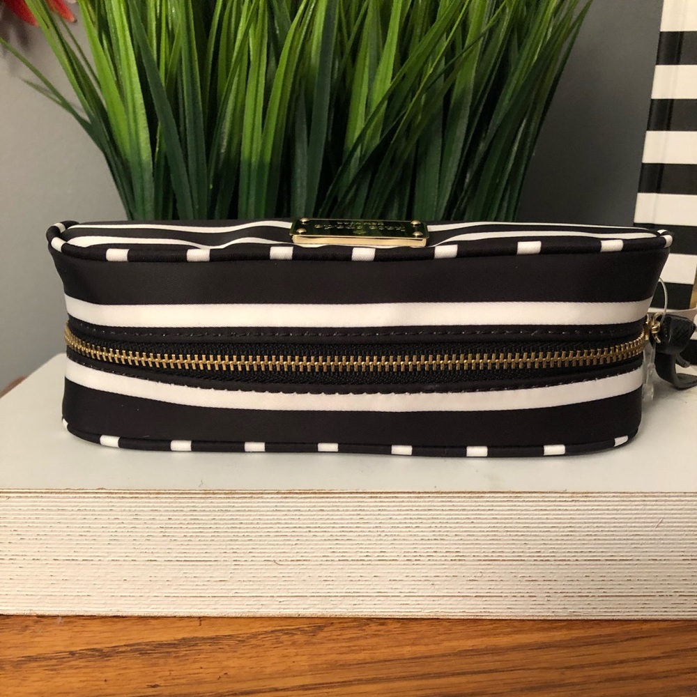 NWT! Kate Spade Small Berrie! - Picture 3 of 7